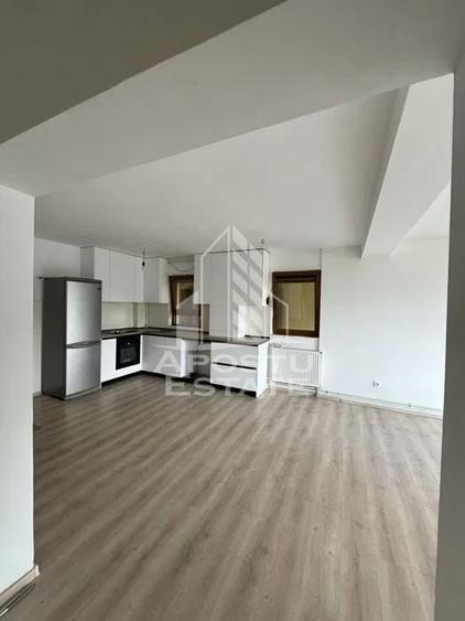 Apartament cu 3 camere decomandat în Giroc