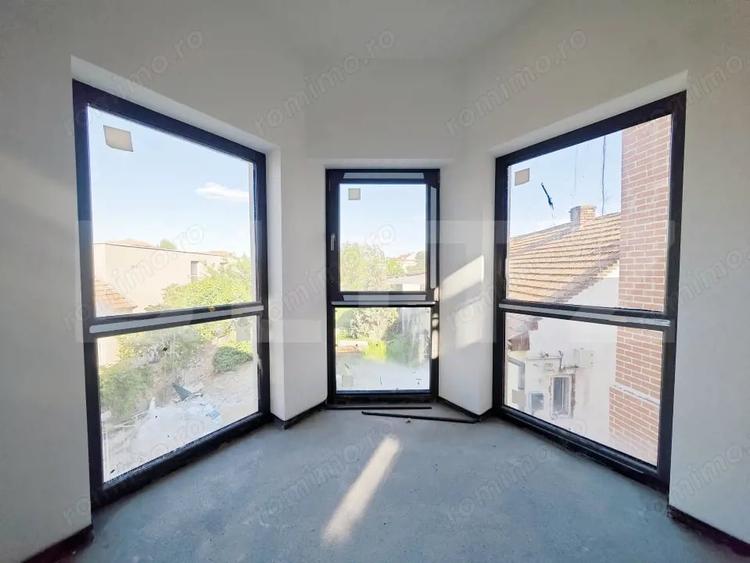 Apartament cu 3 camere decomandat în Ultracentral