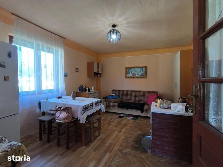 Casă cu 3 camere cu Teren 3200 Mp în Meseșenii de Jos