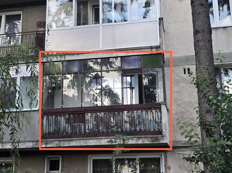 Apartament cu 2 camere decomandat în 1 Mai