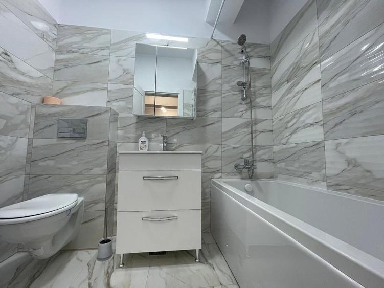 Apartament cu 2 camere decomandat, mobilat în Titan