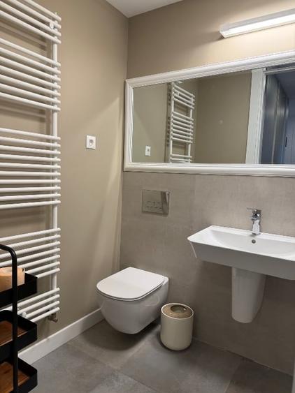 Apartament cu 2 camere decomandat în Aviației