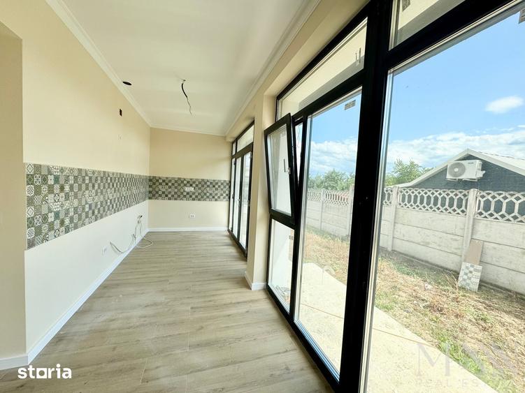 Casă cu 4 camere cu Teren 460 Mp în Podgoria