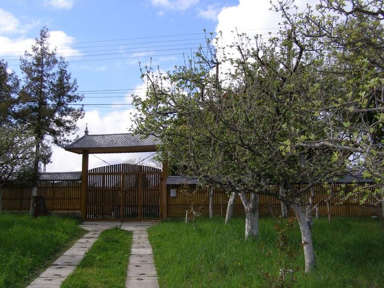 Casă cu 6 camere cu Canalizare în Exterior Vest