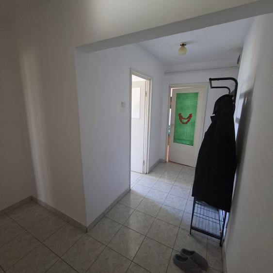 Apartament cu 4 camere decomandat în Mărăști