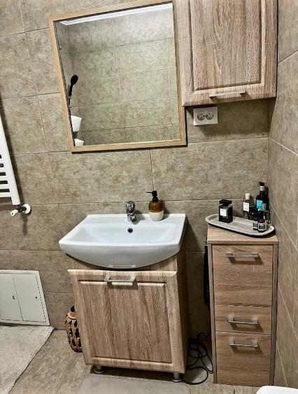 Apartament cu 2 camere semidecomandat, mobilat în Valea Lupului