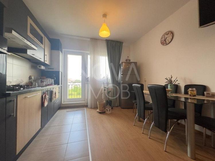Apartament cu 3 camere decomandat, mobilat în Șelimbăr — fotografia 3
