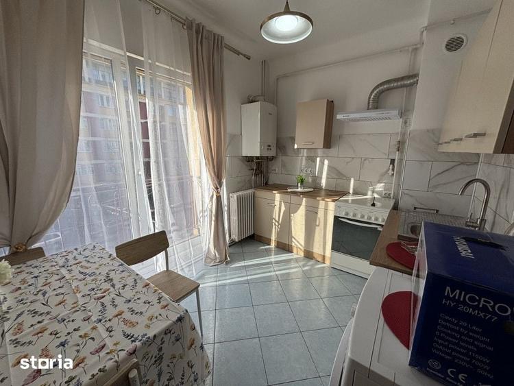 Apartament cu 2 camere decomandat de inchiriat - str. Horea - 4