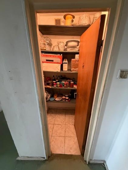 Apartament cu 3 camere decomandat în Berceni
