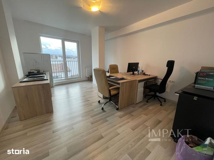 Spațiu comercial, de 90 mp, în Central