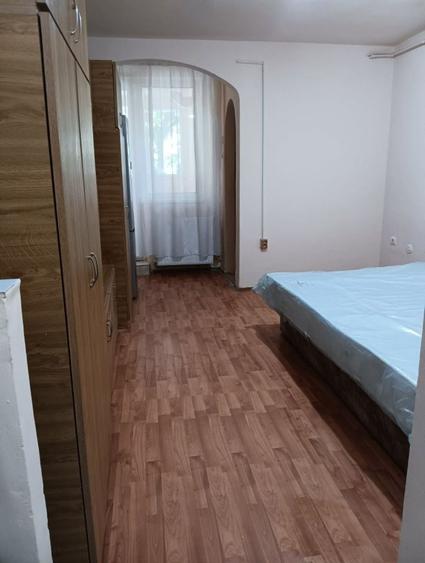Inchiriez garsoniera, zona Ostrovului, Satu Mare - 2