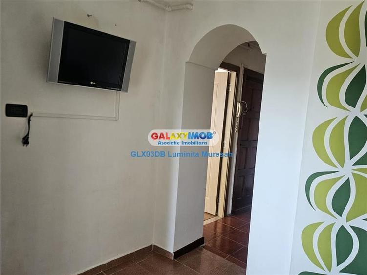 Apartament cu 2 camere decomandat, mobilat în Micro 12