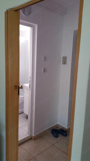 Garsonieră semidecomandată în Brâncoveanu