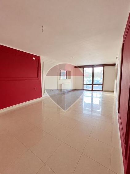 Spațiu comercial, de 107 mp, în Central