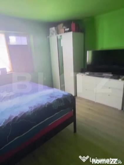 Casă cu 2 camere cu Teren 2000 Mp în Central