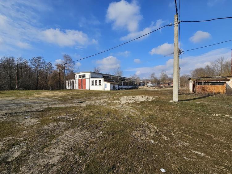 Spațiu industrial, de 3,400 mp, în Tătărăștii de Jos