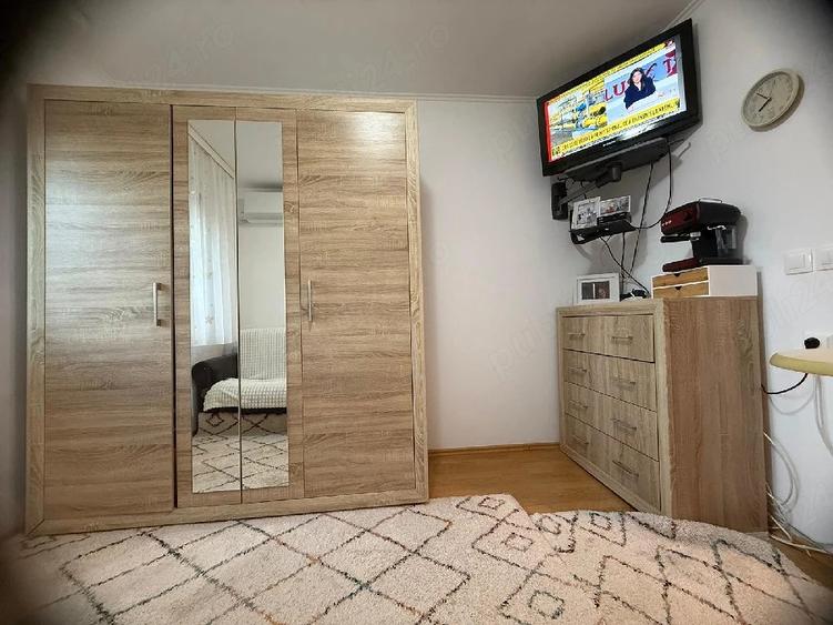 Garsonieră decomandată în Lipovei