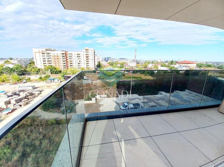 Apartament cu 3 camere semidecomandat în Aviației