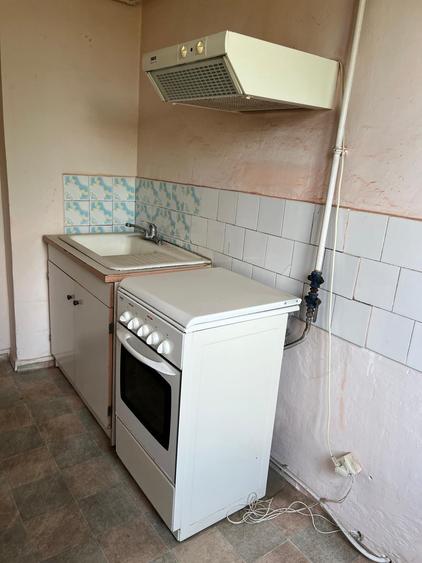 Apartament cu 3 camere semidecomandat în Valea Călugărească