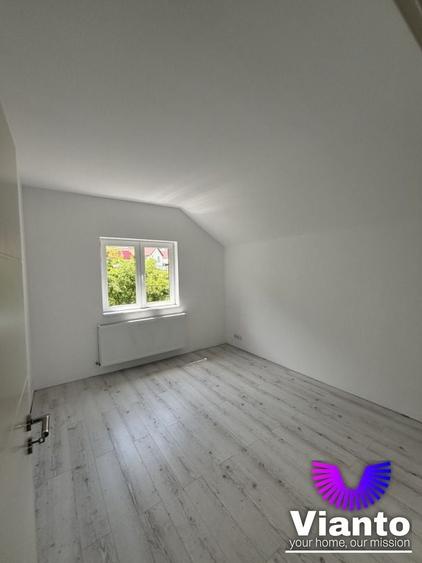 Casă individuală cu 4 camere cu Canalizare în Gura Râului