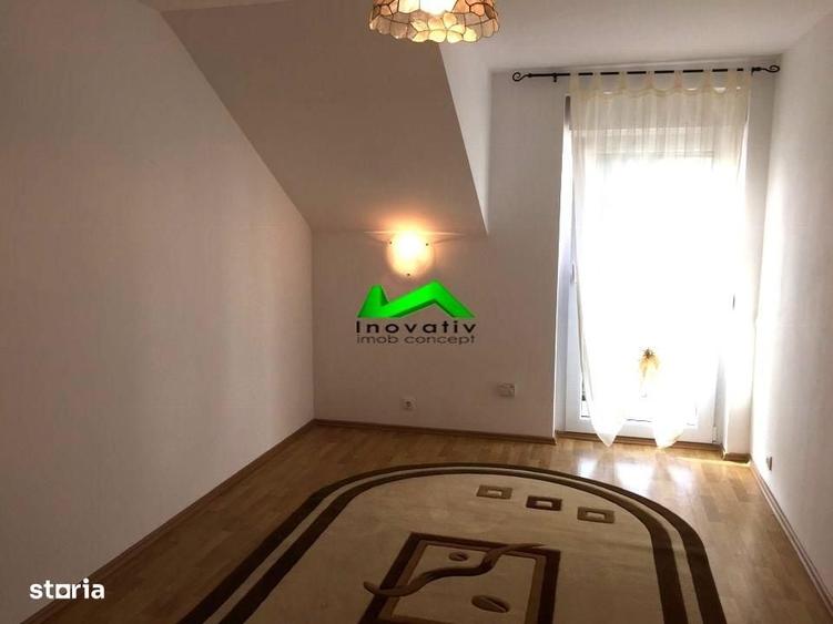 Casă cu 4 camere în Trei Stejari