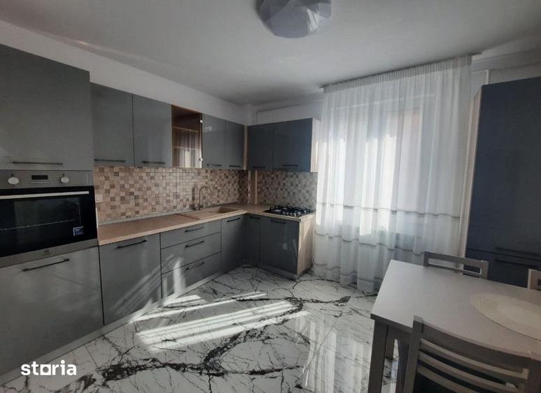 Apartament cu 3 camere în Mărăței
