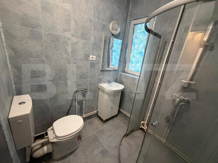 Casă cu 5 camere cu Teren 192 Mp în Central