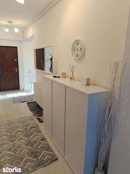 Apartament cu 4 camere decomandat, mobilat în Ghencea