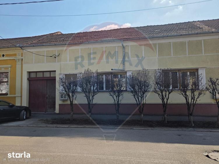 Casă cu 5 camere cu Teren 1010 Mp în Ultracentral