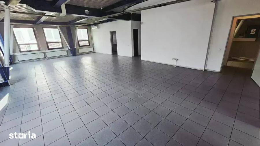 Spațiu comercial, de 370 mp, în Dămăroaia
