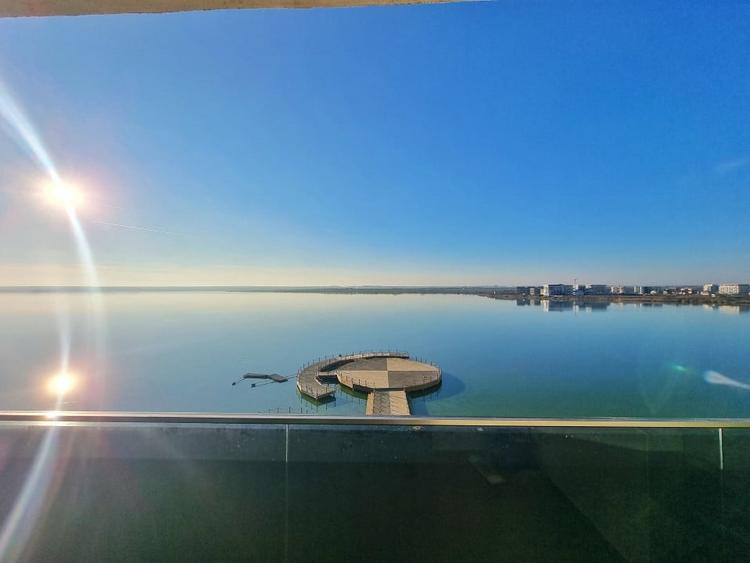 Apartament cu 2 camere semidecomandat, mobilat în Vest