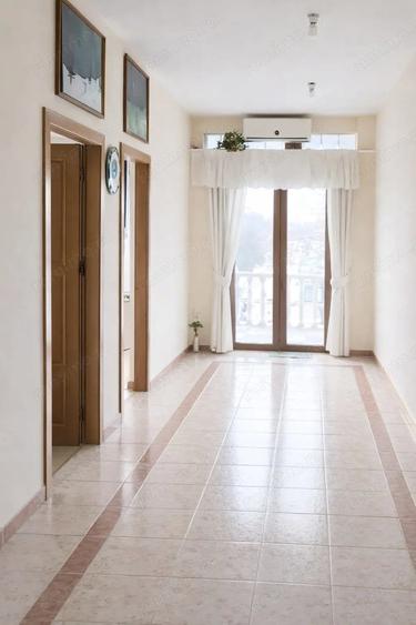 Casă cu 7 camere cu Teren 1300 Mp în Cornetu