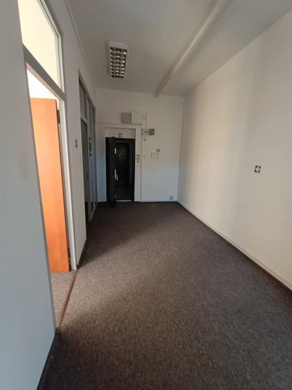Birou, de 329 mp, în Iancului