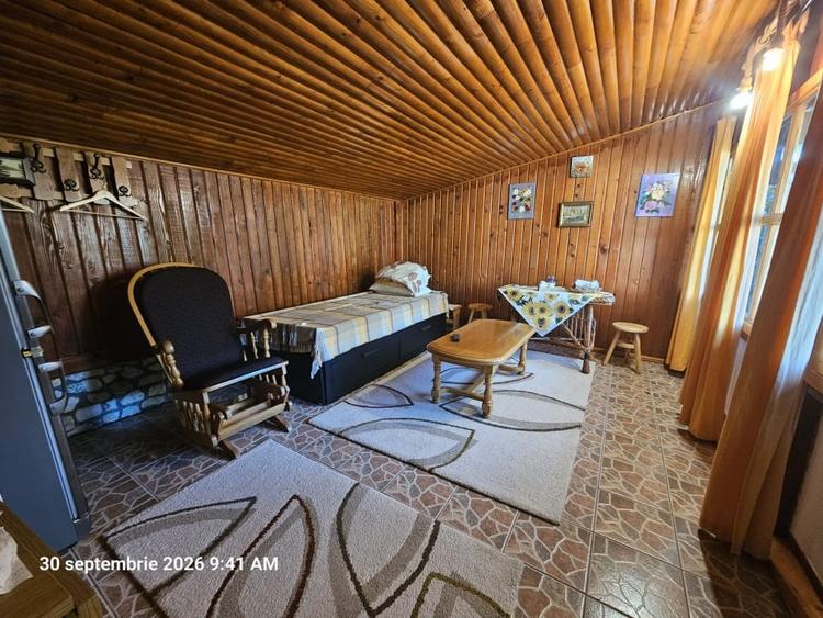 Casă individuală cu 6 camere cu Canalizare în Lumina