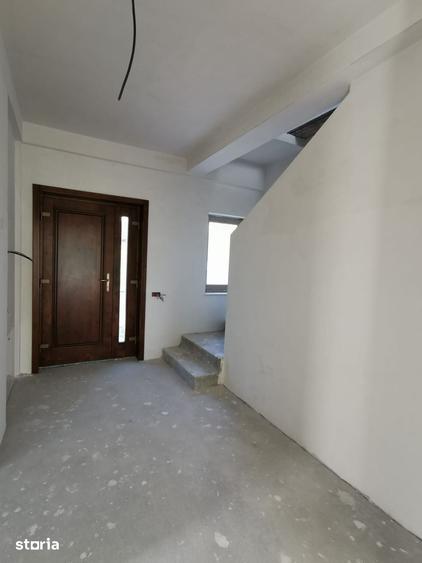 Casă cu 4 camere cu Teren 246 Mp în Tomis Nord
