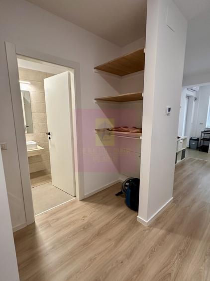 Apartament cu 2 camere semidecomandat în Sebastian