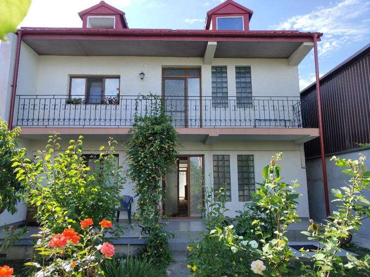 Casă individuală cu 4 camere cu Teren 390 Mp în Gării