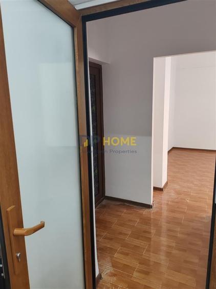 Spațiu comercial, de 30 mp, în Ultracentral