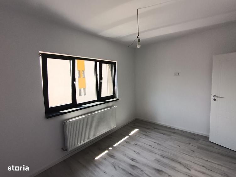 Apartament cu 2 camere decomandat în Bârnova