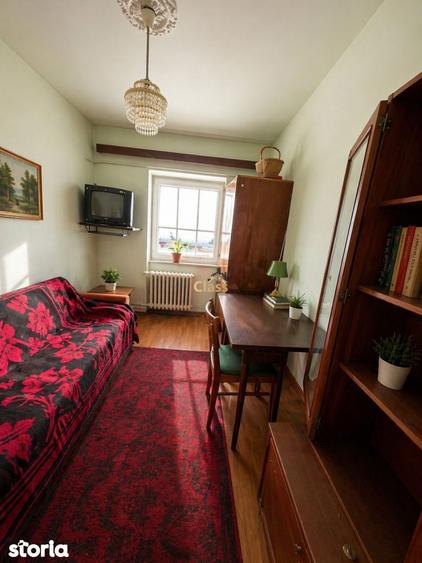 Apartament cu 3 camere decomandat în Între Lacuri