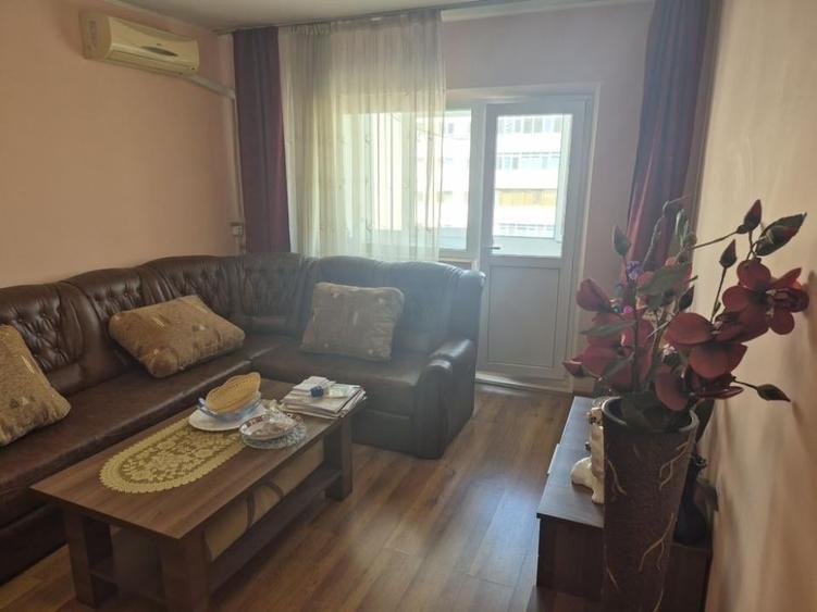 Apartament cu 3 camere în Pantelimon