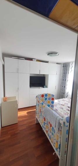 Apartament cu 2 camere decomandat în Pietrișu