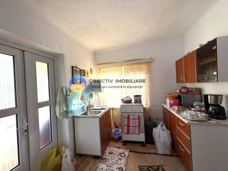 Casă cu 3 camere cu Teren 5062 Mp în Central