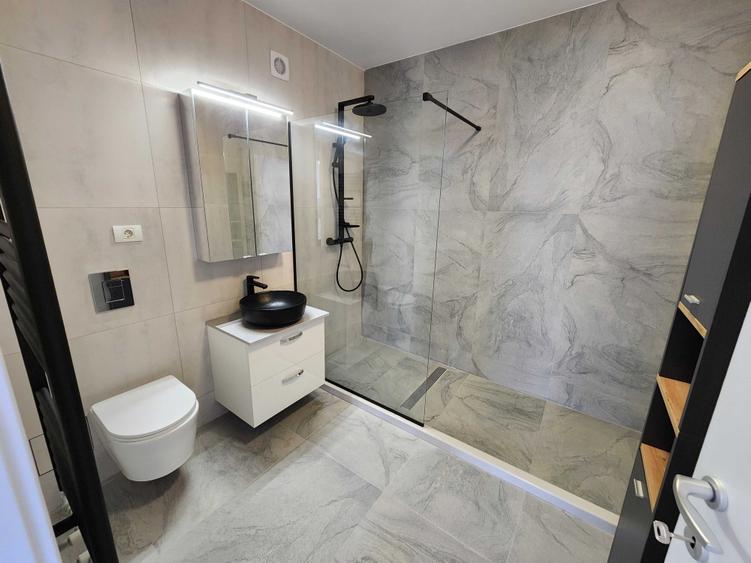 Apartament cu 2 camere semidecomandat în Dămăroaia