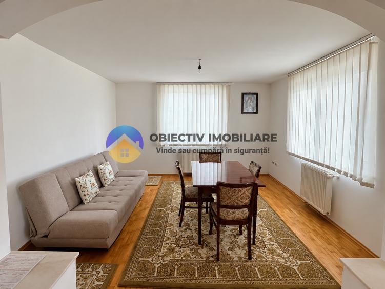 Casă individuală cu 6 camere cu Teren 3683 Mp în Agapia