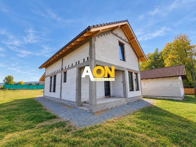 Casă individuală cu 3 camere cu Teren 550 Mp în Teleac