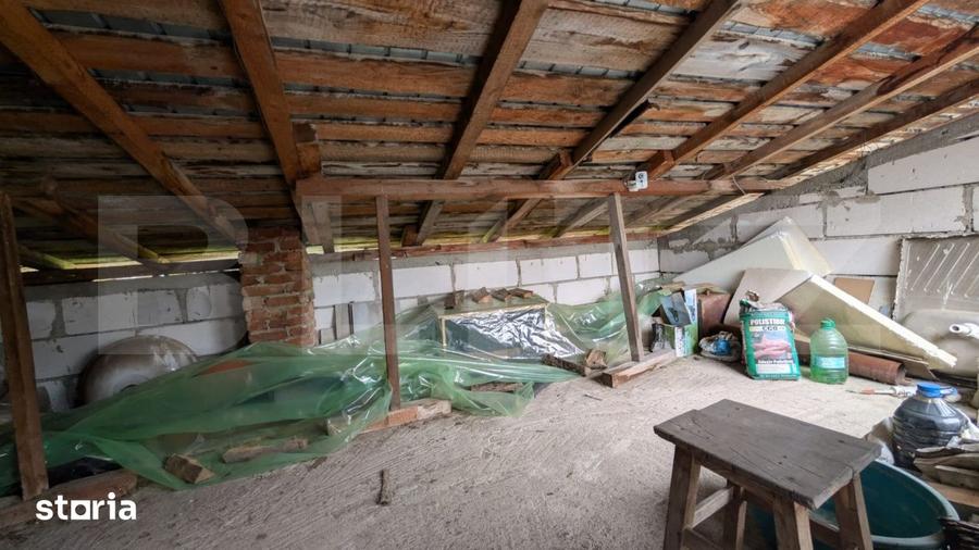 Casă cu 4 camere cu Teren 1100 Mp în Tătărani