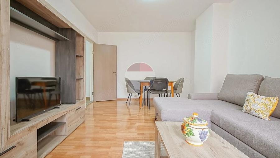 Apartament cu 2 camere decomandat în Central