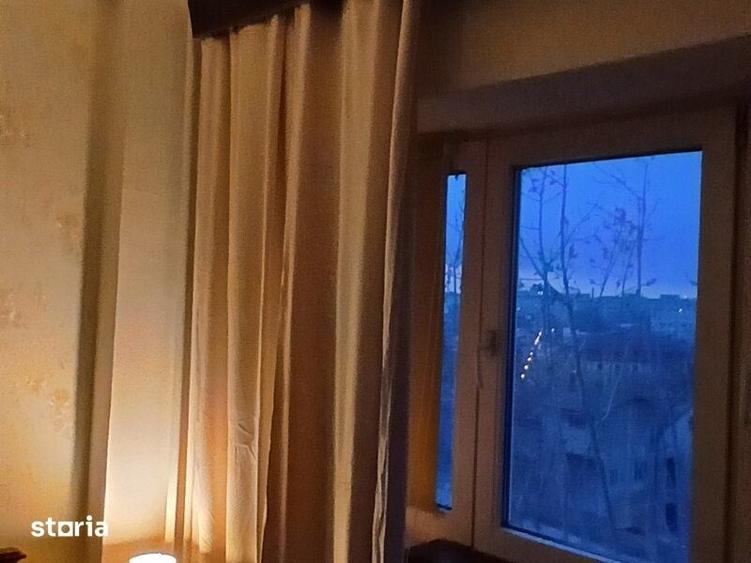 Apartament cu 3 camere semidecomandat în Gara de Nord