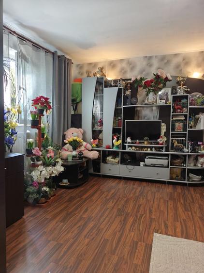 Apartament cu 2 camere semidecomandat în Buftea